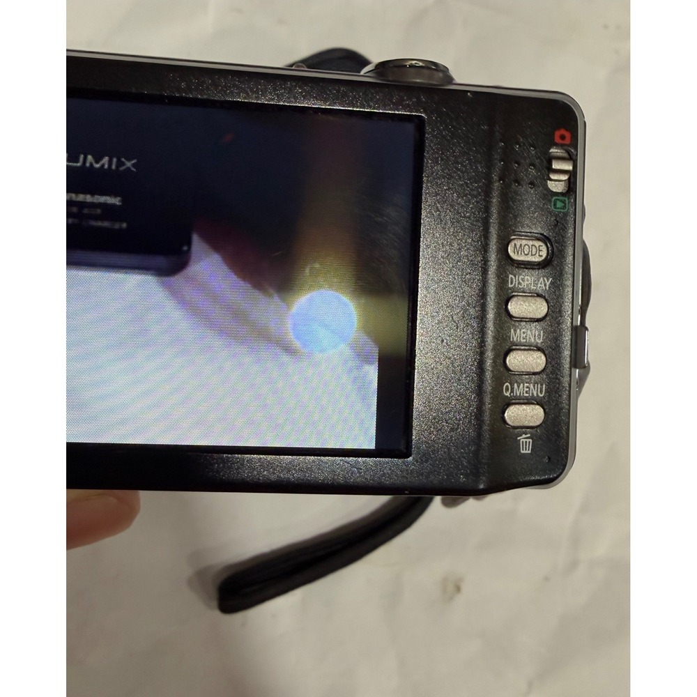 Panasonic Lumix DMC-FH22 Digital Camera 14MP 8x Zoom Black Y2K Digicam Bundle - Picture 7 of 16